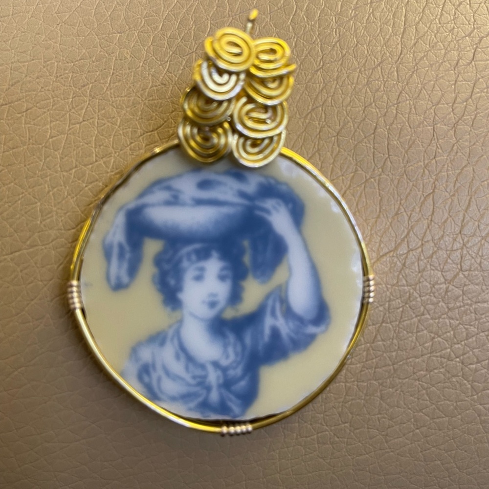 China plate jewelry handmade wire wrapped
